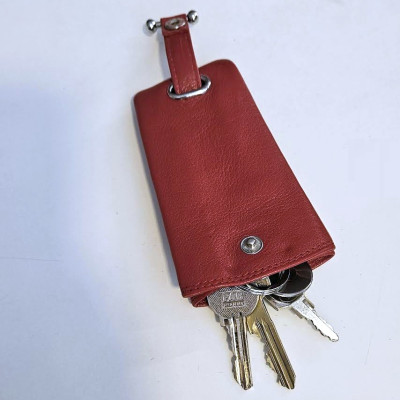 klíčenka zatahovací 11x7cm RED, kůže