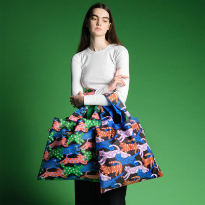 GLITTER POWER Dogs Recycled Bag, LOQI