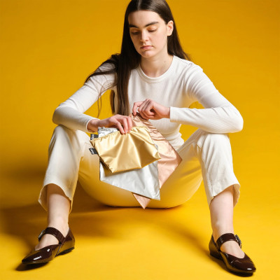 3 taštičky METALLIC Zip Pockets Tone in Tone, LOQI