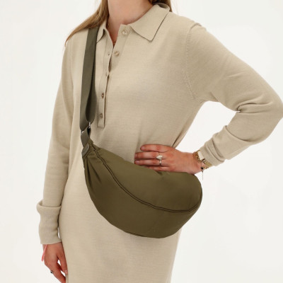 CALVIA Moonbag dark green, crossbody kabelka Beagles