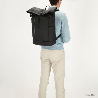 ASAKA 15.6" 48x33x17 cm, black, batoh Beagles